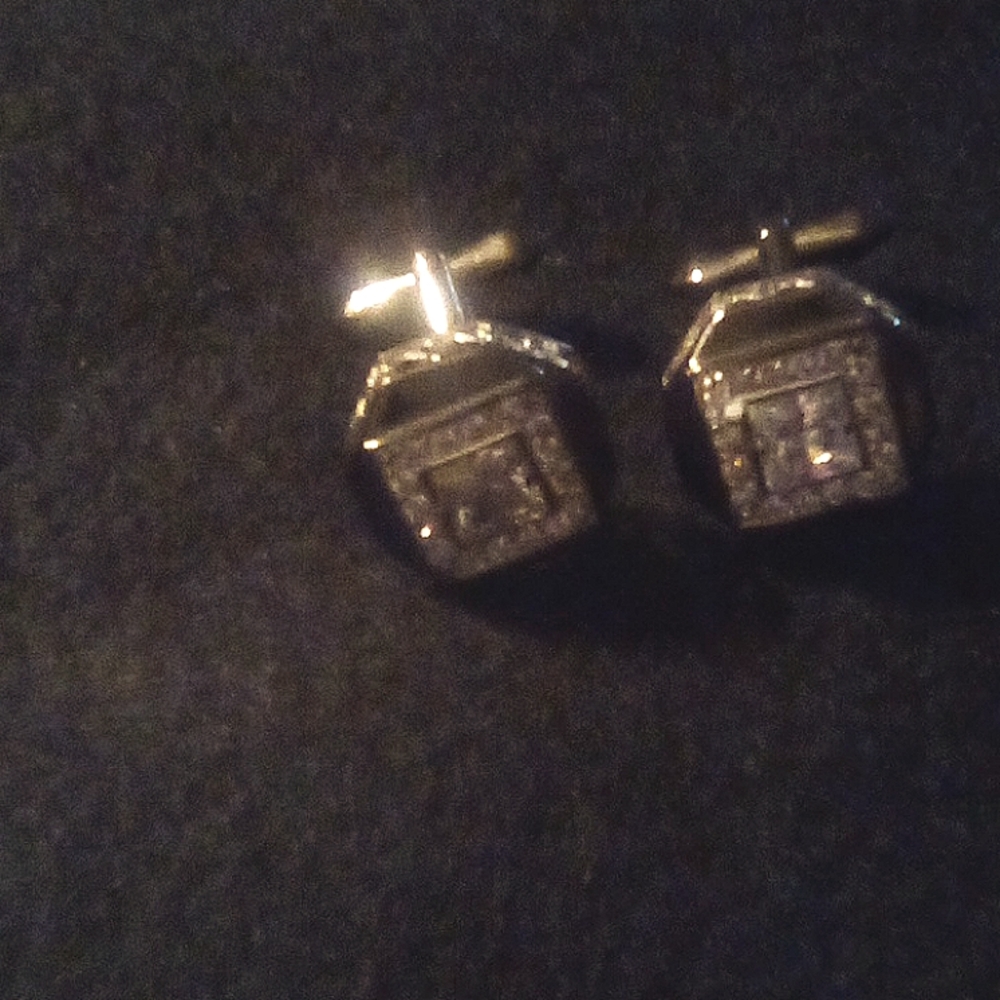 Cufflinks